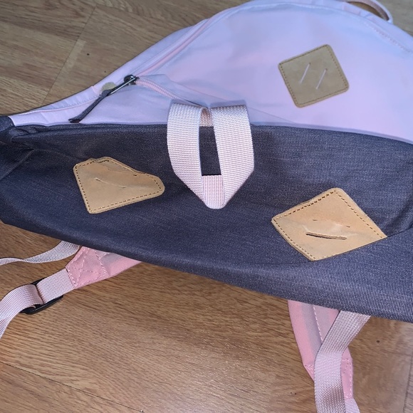 NWOT The North Face Mini Berkeley Backpack - Pink - Picture 3 of 11